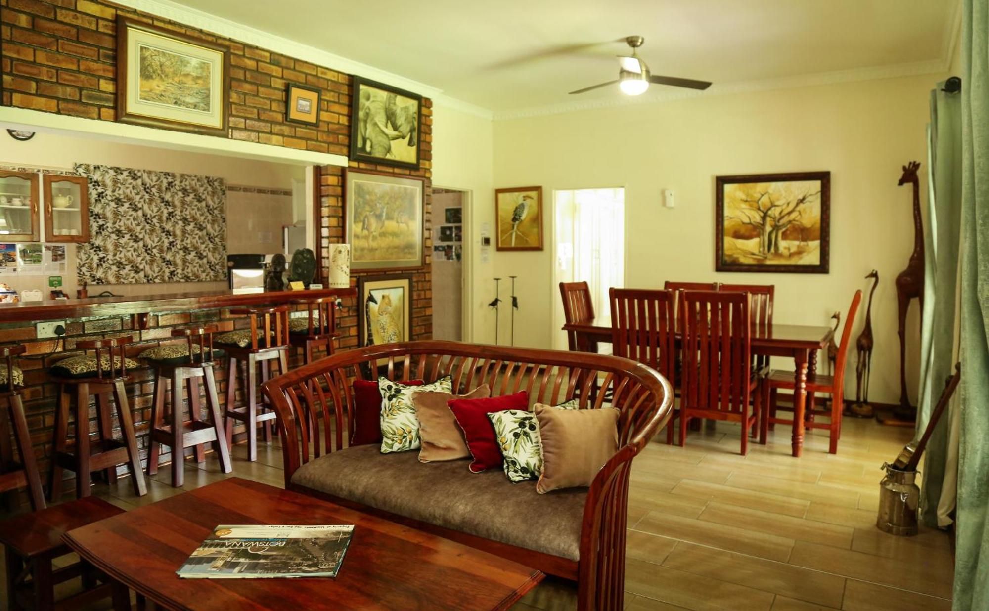Woodlands Stop Over And Lodge Francistown Exterior photo