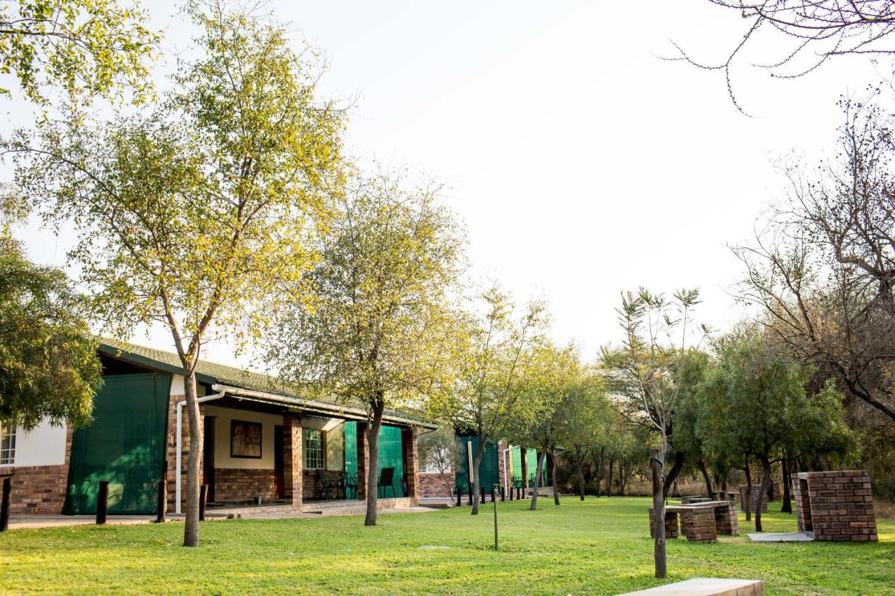 Woodlands Stop Over And Lodge Francistown Exterior photo
